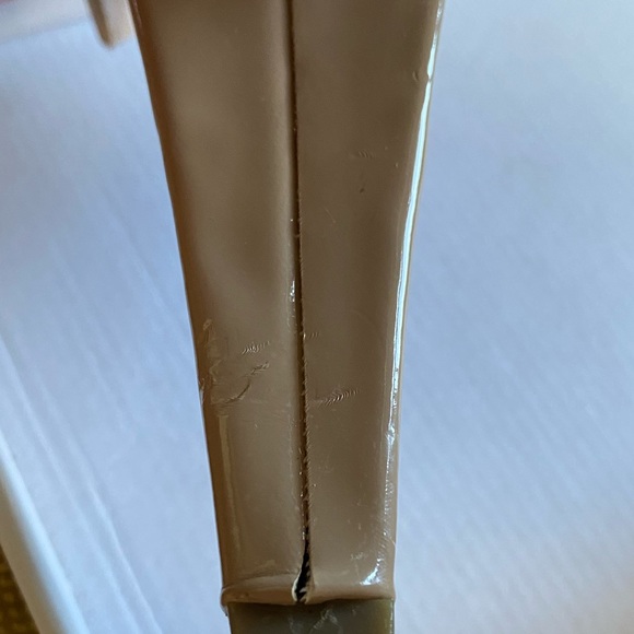 Clearance ❄️ Nude Guess Heels - Picture 16 of 16